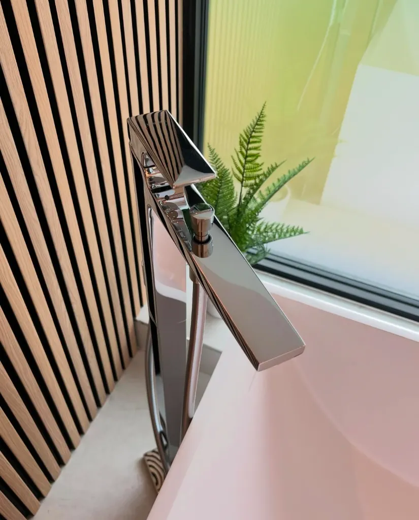 Small Slat Natural Oak - Ornamental Plastics Co.